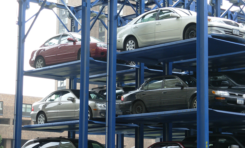 triple stacker  parking lift Image