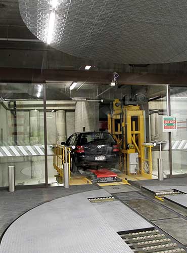 Full automated parking system service